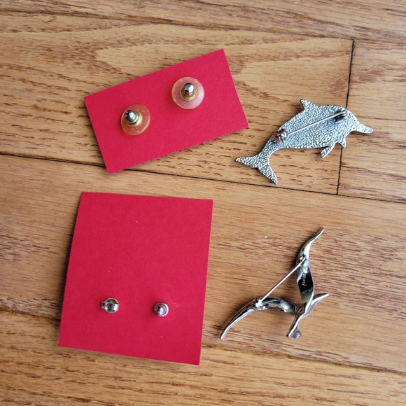 Earrings and Brooch Lot - Picture 6 of 12